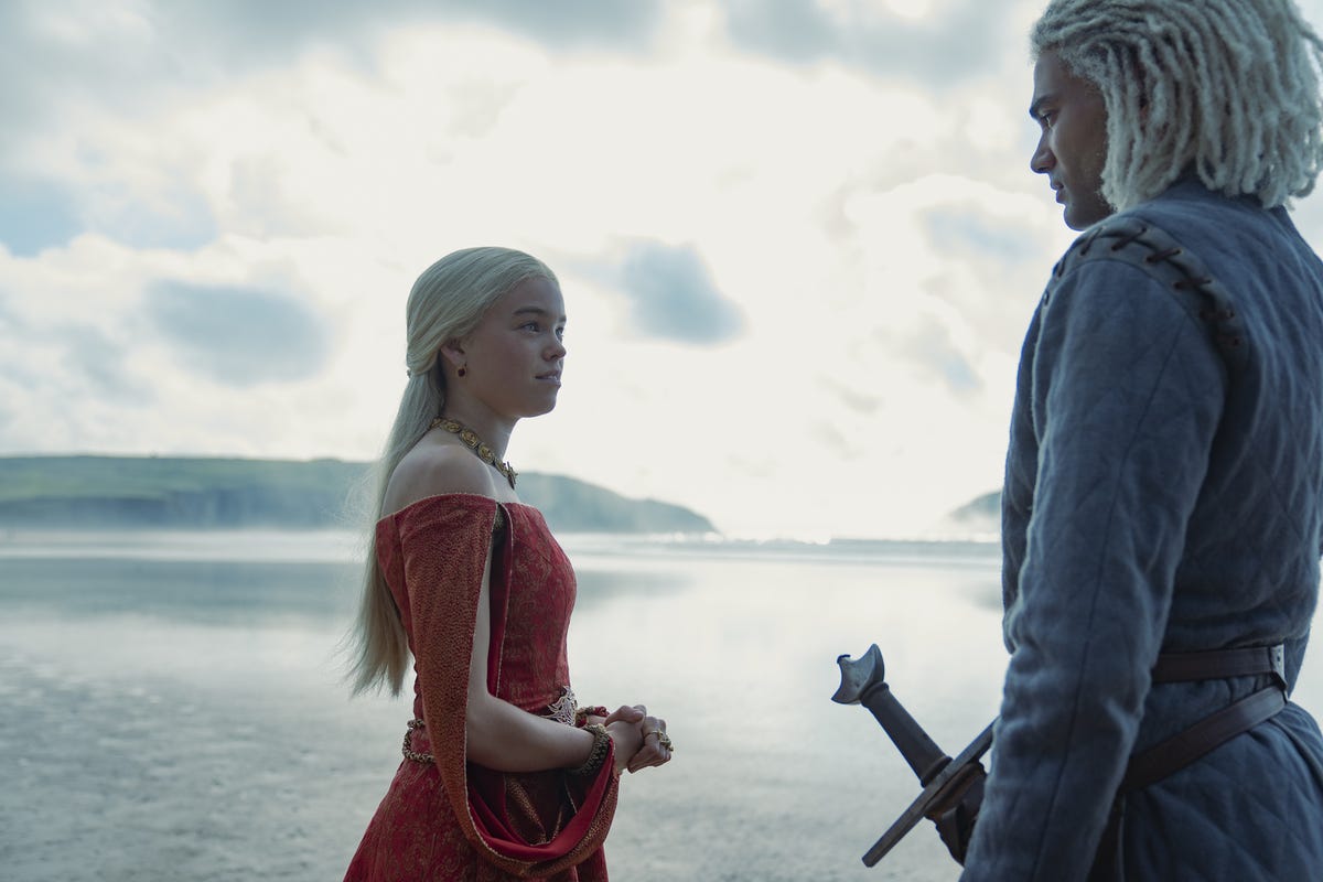 Rhaenyra Targaryen and Laenor Velaryon at the seaside
